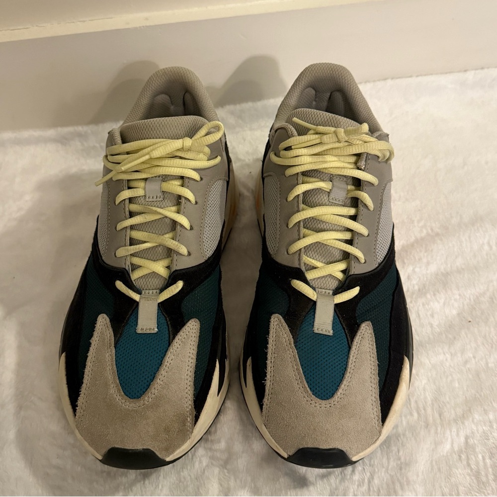 Yeezy 350 Waverunner